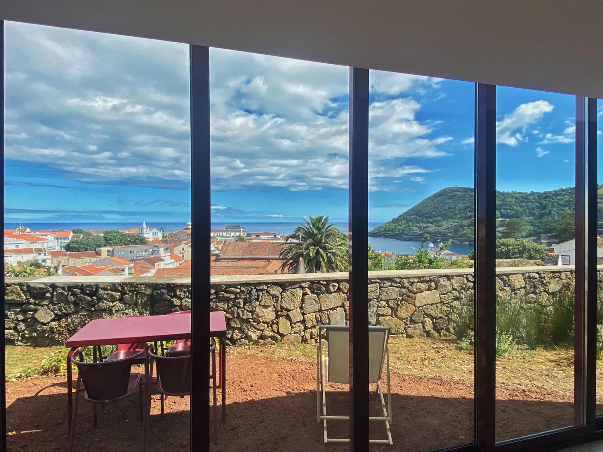 Angra + Lägenhet Angra do Heroísmo Rum bild